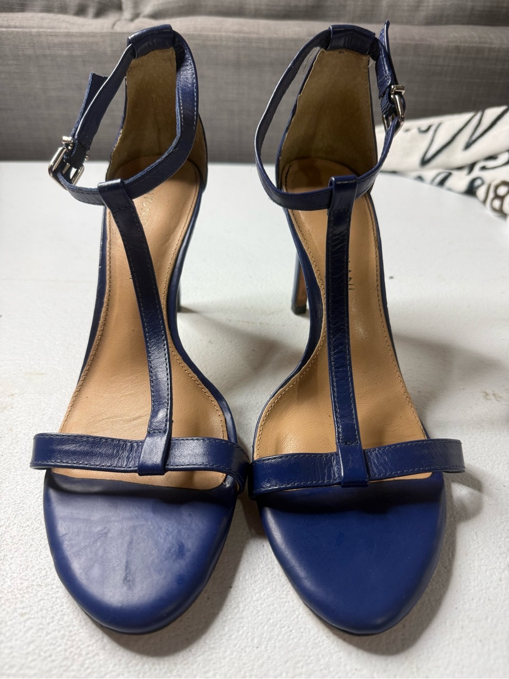 Antonio Melani Navy Blue Leather T Strap Heels Sandals Women’s Size 8M